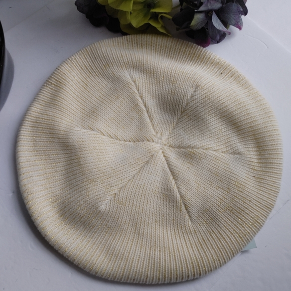 Vintage Ivory Knit Beret Hat - Picture 6 of 8